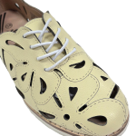Calila Just Bee Yellow Calila CC37145 closeup