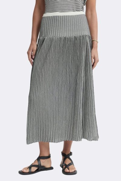 Pintuck Long Skirt Navy Ytwn2049 CC37332 front