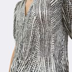 Short Puff Sleeve V Neck Shirt Black White Bachata CC37114 close